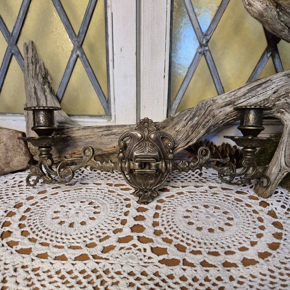 90s Vintage Aged Brass Wall Sconce Candlestick Holder - Picture 3 of 12